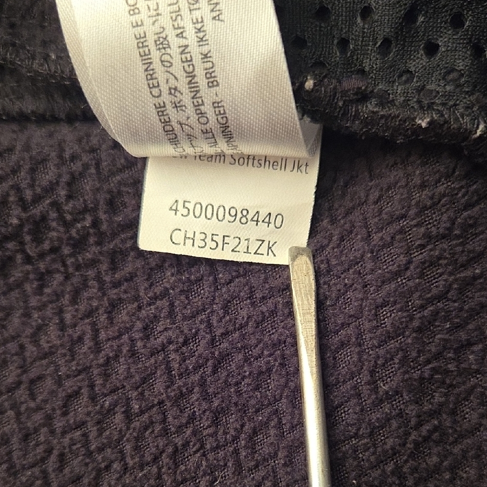 Ariat Black Softshell Jacket - image 8